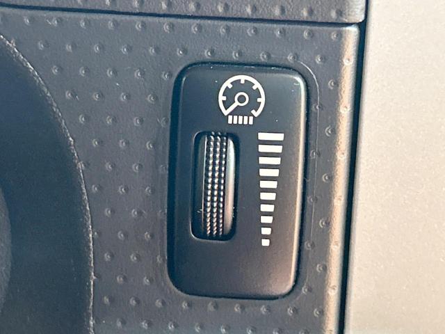 ＦＪクルーザー カラーパッケージ　禁煙車　オーディオ　クルーズコントロール　サイドステップ　フロントデアイサー　純正１７インチアルミホイール　リアコーナーセンサー　リアフォグランプ　キーレスエントリー　ＥＴＣ（21枚目）