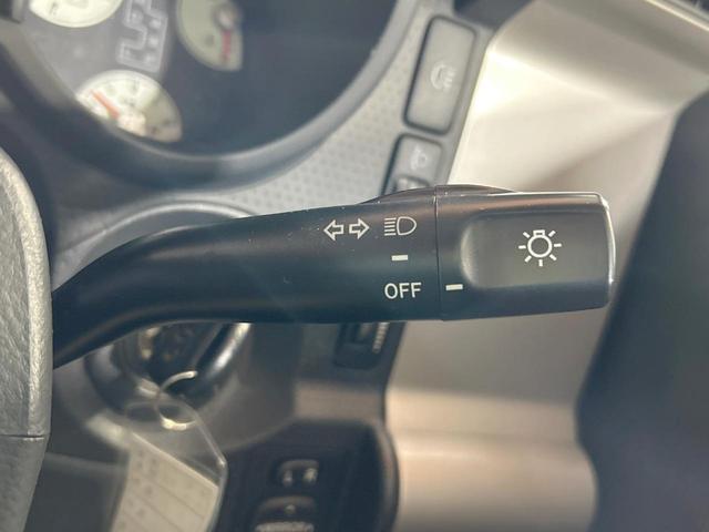 ＦＪクルーザー カラーパッケージ　禁煙車　オーディオ　クルーズコントロール　サイドステップ　フロントデアイサー　純正１７インチアルミホイール　リアコーナーセンサー　リアフォグランプ　キーレスエントリー　ＥＴＣ（24枚目）