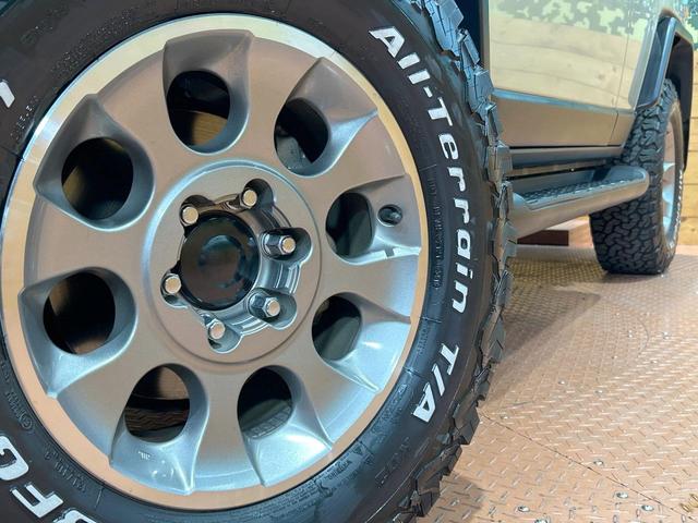 ＦＪクルーザー カラーパッケージ　禁煙車　オーディオ　クルーズコントロール　サイドステップ　フロントデアイサー　純正１７インチアルミホイール　リアコーナーセンサー　リアフォグランプ　キーレスエントリー　ＥＴＣ（56枚目）
