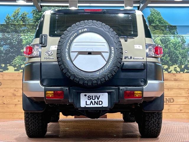 ＦＪクルーザー カラーパッケージ　禁煙車　オーディオ　クルーズコントロール　サイドステップ　フロントデアイサー　純正１７インチアルミホイール　リアコーナーセンサー　リアフォグランプ　キーレスエントリー　ＥＴＣ（69枚目）