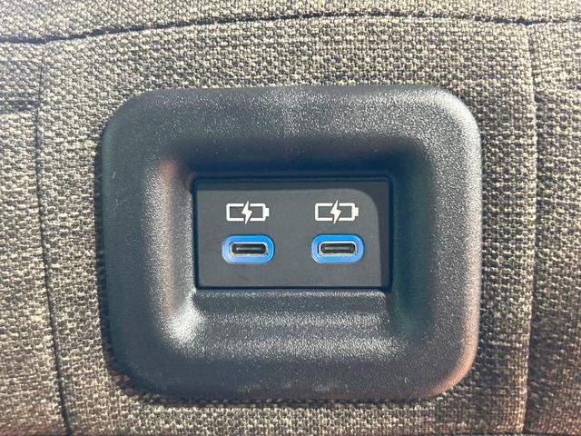 シエンタ ハイブリッドＺ　禁煙車　後席モニター　１０型ナビ　全周囲カメラ　両側電動ドア　レーダークルーズ　シートヒーター　ＡＣ１００Ｖ　ステアリングヒーター　ＥＴＣ　ドラレコ　オートハイビーム　ブラインドスポットモニター（36枚目）