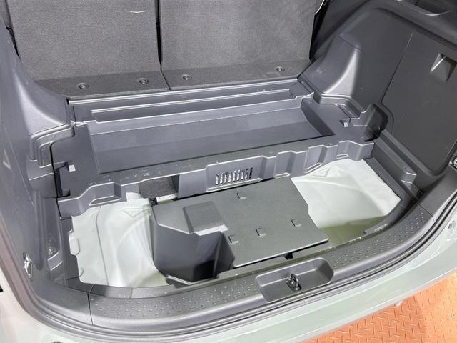 シエンタ ハイブリッドＺ　禁煙車　後席モニター　１０型ナビ　全周囲カメラ　両側電動ドア　レーダークルーズ　シートヒーター　ＡＣ１００Ｖ　ステアリングヒーター　ＥＴＣ　ドラレコ　オートハイビーム　ブラインドスポットモニター（46枚目）