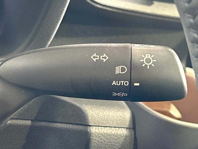 シエンタ ハイブリッドＺ　禁煙車　後席モニター　１０型ナビ　全周囲カメラ　両側電動ドア　レーダークルーズ　シートヒーター　ＡＣ１００Ｖ　ステアリングヒーター　ＥＴＣ　ドラレコ　オートハイビーム　ブラインドスポットモニター（52枚目）