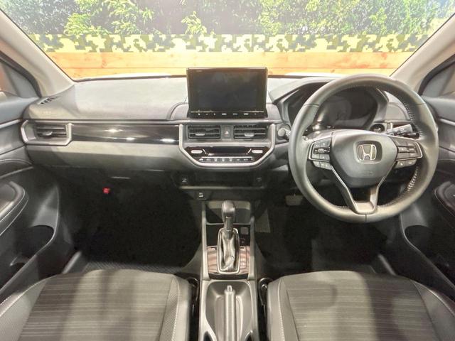 ＷＲ－Ｖ Ｚ＋　禁煙　純正８型ナビ　レーダークルーズコントロール　ＥＴＣ　コーナーセンサー　バックカメラ　パドルシフト　フルセグ　ＬＥＤヘッドライト　純正１７インチアルミ　Ｂｌｕｅｔｏｏｔｈ　ステアリングリモコン（2枚目）