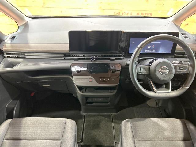 セレナ ハイウェイスターＶ　禁煙車　後席モニター　両側パワスラ　１２型ナビ　全周囲カメラ　プロパイロット　ブラインドスポットモニター　シートヒーター　インテリジェントミラー　ＥＴＣ　フルセグ　オートハイビーム　クリアランスソナー（2枚目）