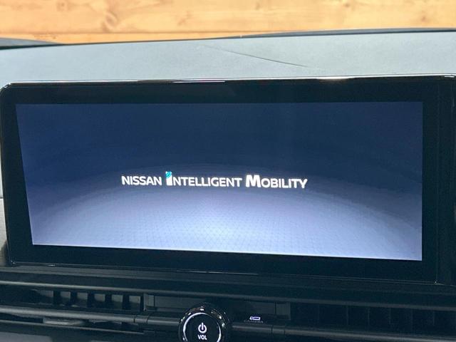 セレナ ハイウェイスターＶ　禁煙車　後席モニター　両側パワスラ　１２型ナビ　全周囲カメラ　プロパイロット　ブラインドスポットモニター　シートヒーター　インテリジェントミラー　ＥＴＣ　フルセグ　オートハイビーム　クリアランスソナー（4枚目）
