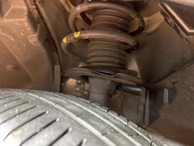 セレナ ハイウェイスターＶ　禁煙車　後席モニター　両側パワスラ　１２型ナビ　全周囲カメラ　プロパイロット　ブラインドスポットモニター　シートヒーター　インテリジェントミラー　ＥＴＣ　フルセグ　オートハイビーム　クリアランスソナー（23枚目）