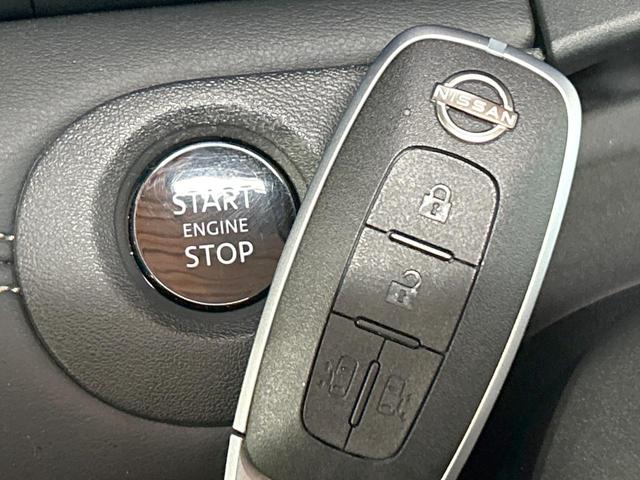 セレナ ハイウェイスターＶ　禁煙車　後席モニター　両側パワスラ　１２型ナビ　全周囲カメラ　プロパイロット　ブラインドスポットモニター　シートヒーター　インテリジェントミラー　ＥＴＣ　フルセグ　オートハイビーム　クリアランスソナー（53枚目）