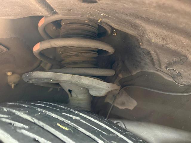 ハリアー プレミアム　アドバンスドパッケージ　スタイルモーヴ　禁煙車　ＪＢＬサウンド　全周囲カメラ　純正９型ナビ　トヨタセーフティセンス　クリアランスソナー　レーダークルーズ　メモリーパワーシート　電動リアゲート　純正１８インチＡＷ　ハーフレザーシート　ＥＴＣ（23枚目）