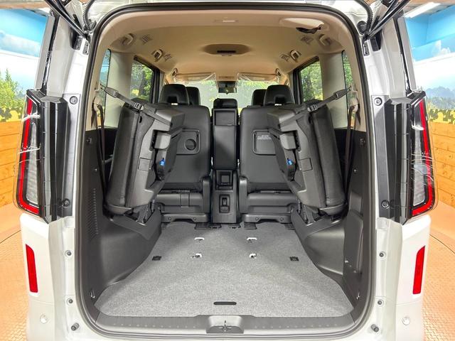 セレナ ハイウェイスターＶ　登録済未使用車　純正１２型ナビ　全周囲カメラ　両側電動ドア　インテリジェントルームミラー　プロパイロット　ブラインドスポットモニター　ＥＴＣ　駐車支援システム　コーナーセンサー　アイドリングストップ（38枚目）