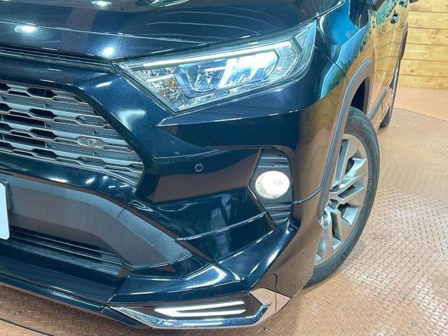 ＲＡＶ４ Ｇ　Ｚパッケージ　禁煙車　モデリスタエアロ　９型ナビ　バックカメラ　レーダークルーズ　デジタルインナーミラー　電動リアゲート　シートヒーター　パワーシート　ＥＴＣ　ステアリングヒーター　ブラインドスポットモニター（13枚目）