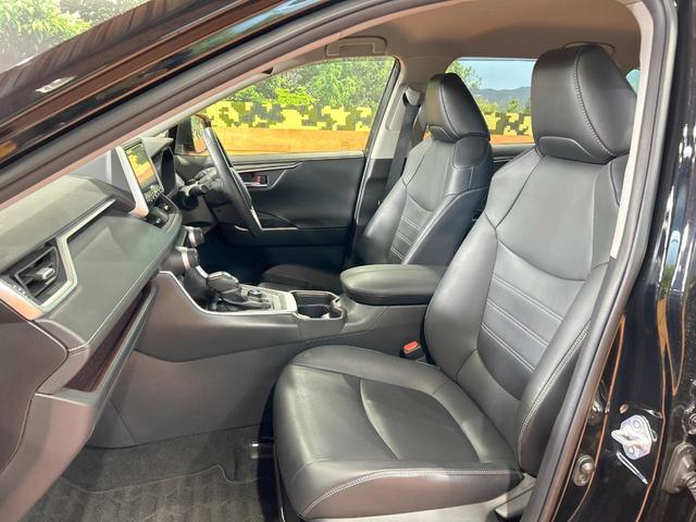 ＲＡＶ４ Ｇ　Ｚパッケージ　禁煙車　モデリスタエアロ　９型ナビ　バックカメラ　レーダークルーズ　デジタルインナーミラー　電動リアゲート　シートヒーター　パワーシート　ＥＴＣ　ステアリングヒーター　ブラインドスポットモニター（30枚目）