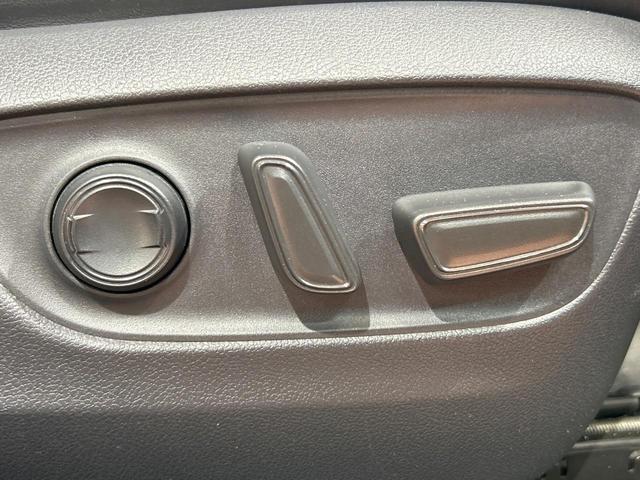 ＲＡＶ４ Ｇ　Ｚパッケージ　禁煙車　モデリスタエアロ　９型ナビ　バックカメラ　レーダークルーズ　デジタルインナーミラー　電動リアゲート　シートヒーター　パワーシート　ＥＴＣ　ステアリングヒーター　ブラインドスポットモニター（39枚目）