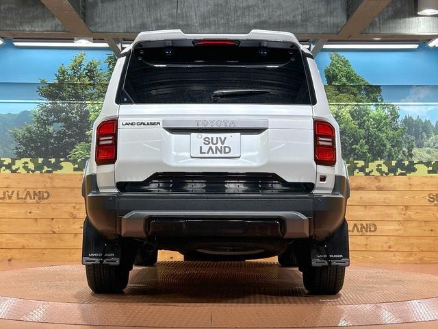 ランドクルーザー２５０ ＶＸ　禁煙　ＪＢＬ付１２型ディスプレイオーディオ　トヨタチームメイト　モデリスタパッケージ　シグネチャーイルミ　オーバーフェンダー　丸目ヘッドライト　デジタルインナーミラー　ブラインドスポットモニター（16枚目）