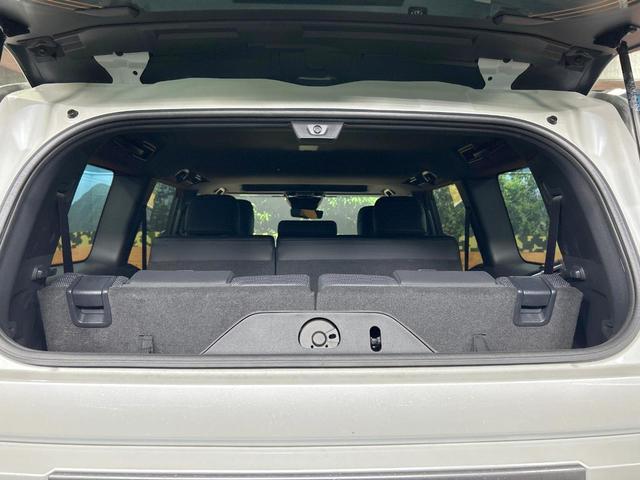 ランドクルーザー２５０ ＶＸ　禁煙　ＪＢＬ付１２型ディスプレイオーディオ　トヨタチームメイト　モデリスタパッケージ　シグネチャーイルミ　オーバーフェンダー　丸目ヘッドライト　デジタルインナーミラー　ブラインドスポットモニター（36枚目）