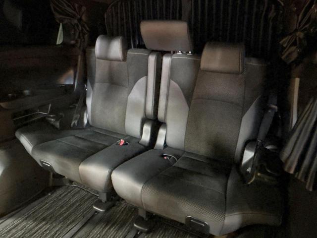 アルファード ２．５Ｓ　タイプゴールドＩＩ　禁煙車　後席モニター　デジタルインナーミラー　両側電動スライドドア　ブラインドスポットモニター　純正９型ディスプレイオーディオ　Ｂｌｕｅｔｏｏｔｈ再生　フルセグ　ＣＤ／ＤＶＤ再生　セーフティセンス（29枚目）