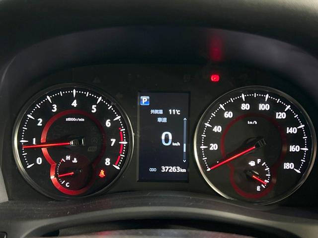 アルファード ２．５Ｓ　タイプゴールドＩＩ　禁煙車　後席モニター　デジタルインナーミラー　両側電動スライドドア　ブラインドスポットモニター　純正９型ディスプレイオーディオ　Ｂｌｕｅｔｏｏｔｈ再生　フルセグ　ＣＤ／ＤＶＤ再生　セーフティセンス（40枚目）
