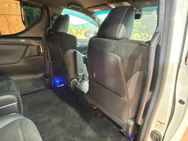 アルファード ２．５Ｓ　タイプゴールドＩＩ　禁煙車　後席モニター　デジタルインナーミラー　両側電動スライドドア　ブラインドスポットモニター　純正９型ディスプレイオーディオ　Ｂｌｕｅｔｏｏｔｈ再生　フルセグ　ＣＤ／ＤＶＤ再生　セーフティセンス（56枚目）