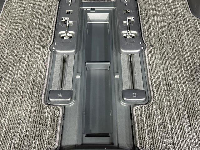 アルファード ２．５Ｓ　タイプゴールドＩＩ　禁煙車　後席モニター　デジタルインナーミラー　両側電動スライドドア　ブラインドスポットモニター　純正９型ディスプレイオーディオ　Ｂｌｕｅｔｏｏｔｈ再生　フルセグ　ＣＤ／ＤＶＤ再生　セーフティセンス（64枚目）