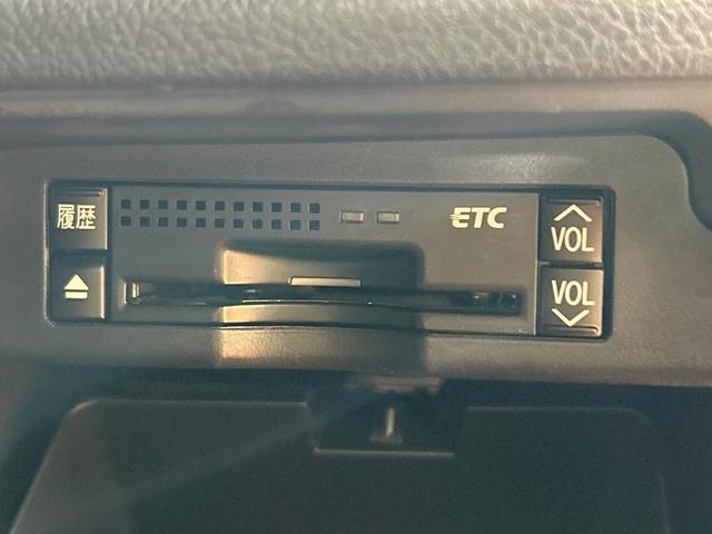 ノア Ｓｉ　禁煙車　電動スライドドア　純正ナビ　フルセグ　Ｂｌｕｅｔｏｏｔｈ再生　ＥＴＣ　ＣＤ／ＤＶＤ再生　バックカメラ　ＨＩＤヘッドライト　フォグ　電動格納ミラー　ドアバイザー　純正１６インチアルミ（6枚目）