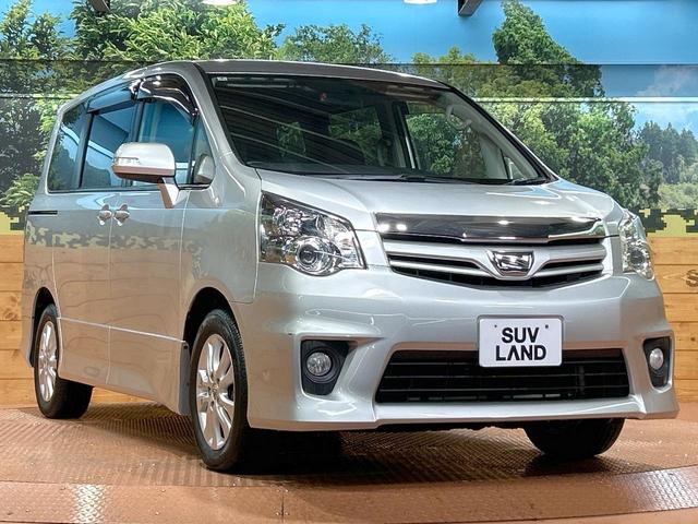 ノア Ｓｉ　禁煙車　電動スライドドア　純正ナビ　フルセグ　Ｂｌｕｅｔｏｏｔｈ再生　ＥＴＣ　ＣＤ／ＤＶＤ再生　バックカメラ　ＨＩＤヘッドライト　フォグ　電動格納ミラー　ドアバイザー　純正１６インチアルミ（16枚目）