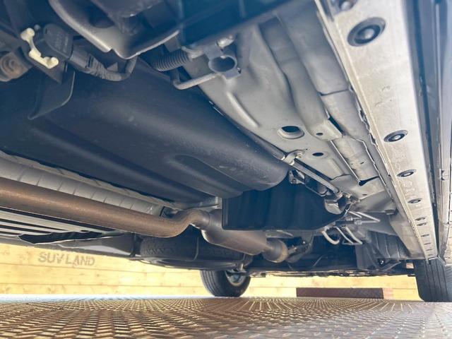 ノア Ｓｉ　禁煙車　電動スライドドア　純正ナビ　フルセグ　Ｂｌｕｅｔｏｏｔｈ再生　ＥＴＣ　ＣＤ／ＤＶＤ再生　バックカメラ　ＨＩＤヘッドライト　フォグ　電動格納ミラー　ドアバイザー　純正１６インチアルミ（32枚目）