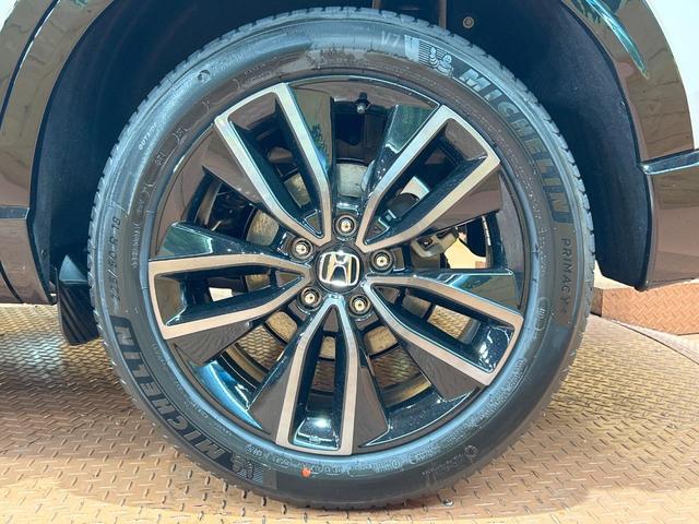 ヴェゼル e:HEV RS 登録済未使用車 純正9型ナビ マルチビューカメラシステム ホンダセンシング フルセグ Bluetooth再生 ブラインドスポットモニター 電動リアゲート LEDヘッドライト シートヒーター ETC(23枚目)