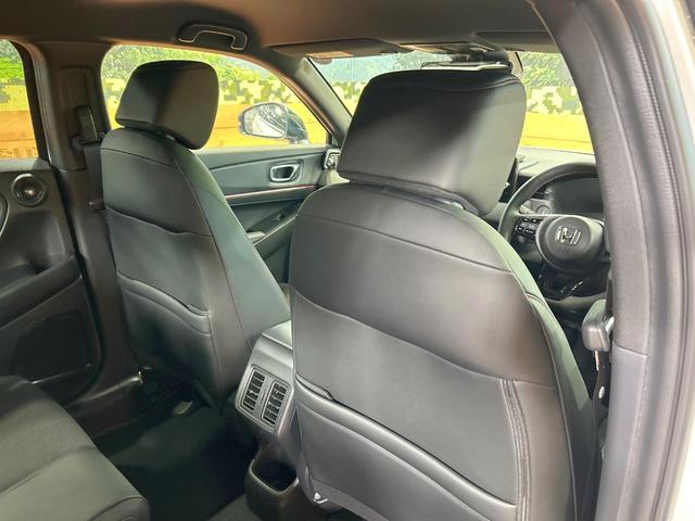 ヴェゼル e:HEV RS 登録済未使用車 純正9型ナビ マルチビューカメラシステム ホンダセンシング フルセグ Bluetooth再生 ブラインドスポットモニター 電動リアゲート LEDヘッドライト シートヒーター ETC(38枚目)