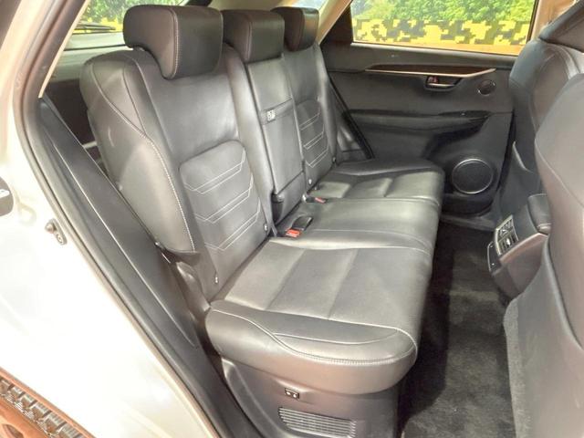 ＮＸ ＮＸ３００　バージョンＬ　禁煙車　１２型ナビ　全席シートヒーター　電動リアゲート　バック＆サイドカメラ　革シート　パワーシート　レーダークルーズ　レーンアシスト　３眼ＬＥＤヘッド　オートマチックハイビーム　ステアリングヒーター（10枚目）