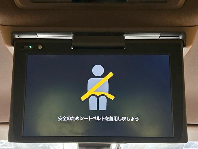 エスクァイア ハイブリッドＧｉ　禁煙車　後席モニター　１０型ナビ　バックカメラ　両側パワスラ　セーフティセンス　クルーズコントロール　ＥＴＣ　シートヒーター　ＬＥＤヘッド＆フォグ　オートハイビーム　１５インチアルミ　ダブルエアコン（3枚目）