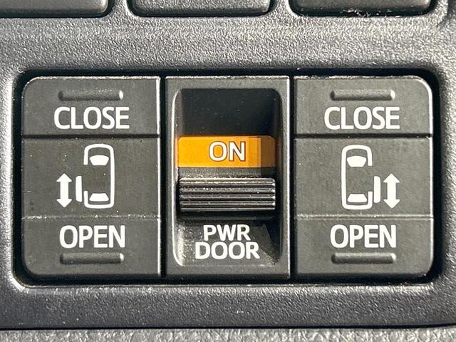 エスクァイア ハイブリッドＧｉ　禁煙車　後席モニター　１０型ナビ　バックカメラ　両側パワスラ　セーフティセンス　クルーズコントロール　ＥＴＣ　シートヒーター　ＬＥＤヘッド＆フォグ　オートハイビーム　１５インチアルミ　ダブルエアコン（6枚目）