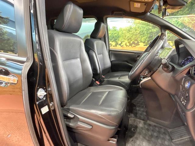 エスクァイア ハイブリッドＧｉ　禁煙車　後席モニター　１０型ナビ　バックカメラ　両側パワスラ　セーフティセンス　クルーズコントロール　ＥＴＣ　シートヒーター　ＬＥＤヘッド＆フォグ　オートハイビーム　１５インチアルミ　ダブルエアコン（9枚目）