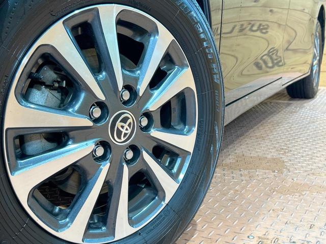 エスクァイア ハイブリッドＧｉ　禁煙車　後席モニター　１０型ナビ　バックカメラ　両側パワスラ　セーフティセンス　クルーズコントロール　ＥＴＣ　シートヒーター　ＬＥＤヘッド＆フォグ　オートハイビーム　１５インチアルミ　ダブルエアコン（24枚目）