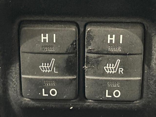 エスクァイア ハイブリッドＧｉ　禁煙車　後席モニター　１０型ナビ　バックカメラ　両側パワスラ　セーフティセンス　クルーズコントロール　ＥＴＣ　シートヒーター　ＬＥＤヘッド＆フォグ　オートハイビーム　１５インチアルミ　ダブルエアコン（33枚目）