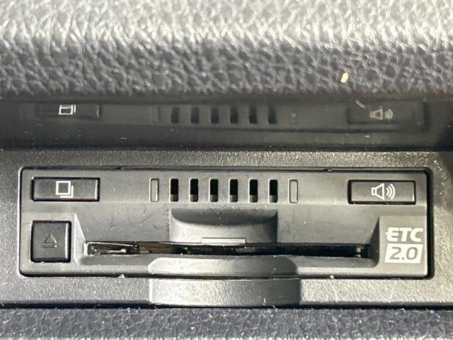 エスクァイア ハイブリッドＧｉ　禁煙車　後席モニター　１０型ナビ　バックカメラ　両側パワスラ　セーフティセンス　クルーズコントロール　ＥＴＣ　シートヒーター　ＬＥＤヘッド＆フォグ　オートハイビーム　１５インチアルミ　ダブルエアコン（41枚目）