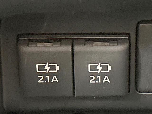 エスクァイア ハイブリッドＧｉ　禁煙車　後席モニター　１０型ナビ　バックカメラ　両側パワスラ　セーフティセンス　クルーズコントロール　ＥＴＣ　シートヒーター　ＬＥＤヘッド＆フォグ　オートハイビーム　１５インチアルミ　ダブルエアコン（50枚目）