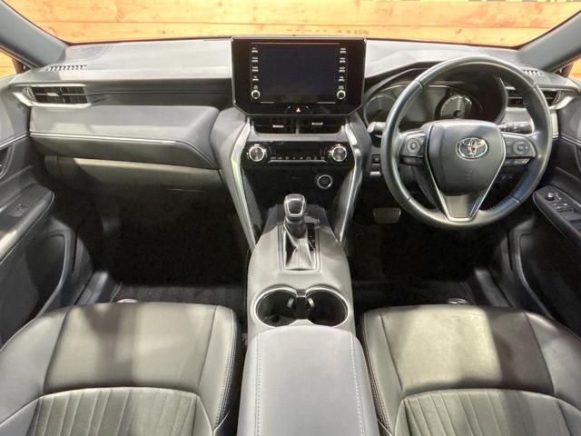 ハリアー Ｇ　禁煙車　純正ディスプレイオーディオ　デジタルインナーミラー　トヨタセーフティセンス　ブラインドスポットモニター　バックカメラ　Ｂｌｕｅｔｏｏｔｈ再生　ＬＥＤヘッドライト　パワーシート　ＥＴＣ（2枚目）