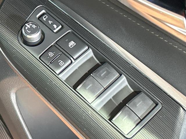 ハリアー Ｇ　禁煙車　純正ディスプレイオーディオ　デジタルインナーミラー　トヨタセーフティセンス　ブラインドスポットモニター　バックカメラ　Ｂｌｕｅｔｏｏｔｈ再生　ＬＥＤヘッドライト　パワーシート　ＥＴＣ（33枚目）