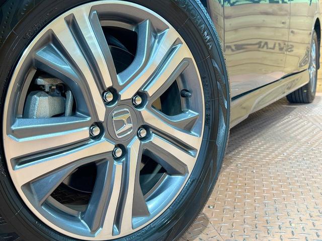 ステップワゴンスパーダ スパーダハイブリッド　Ｇ・ＥＸ　ホンダセンシング　禁煙車　全周囲カメラ　両側電動ドア　純正ＳＤナビ　ワクワクゲート　ホンダセンシング　レーダークルーズ　ＬＥＤヘッドライト　シートヒーター　クリアランスソナー　純正１６インチＡＷ　Ｂｌｕｅｔｏｏｔｈ（14枚目）