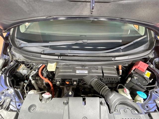 ステップワゴンスパーダ スパーダハイブリッド　Ｇ・ＥＸ　ホンダセンシング　禁煙車　全周囲カメラ　両側電動ドア　純正ＳＤナビ　ワクワクゲート　ホンダセンシング　レーダークルーズ　ＬＥＤヘッドライト　シートヒーター　クリアランスソナー　純正１６インチＡＷ　Ｂｌｕｅｔｏｏｔｈ（19枚目）