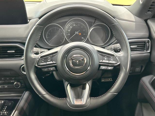 ＣＸ－８ ２５Ｓ　ブラックトーンエディション　禁煙車　ターボ　７人乗り　純正ＳＤナビ　全周囲カメラ　衝突被害軽減システム　レーダークルーズ　電動リアゲート　ハーフレザーシート　全席シートヒーター　ドラレコ　コーナーセンサー　スマートキー（8枚目）