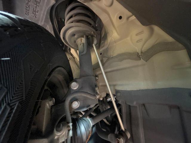 シエンタ ハイブリッド　ファンベースＧ　クエロ　禁煙車　全周囲カメラ　純正ＳＤナビ　フルセグ　両側電動ドア　トヨタセーフティセンス　クリアランスソナー　クルーズコントロール　ステアリングヒーター　ＬＥＤヘッドライト　オートハイビーム　ＥＴＣ（27枚目）