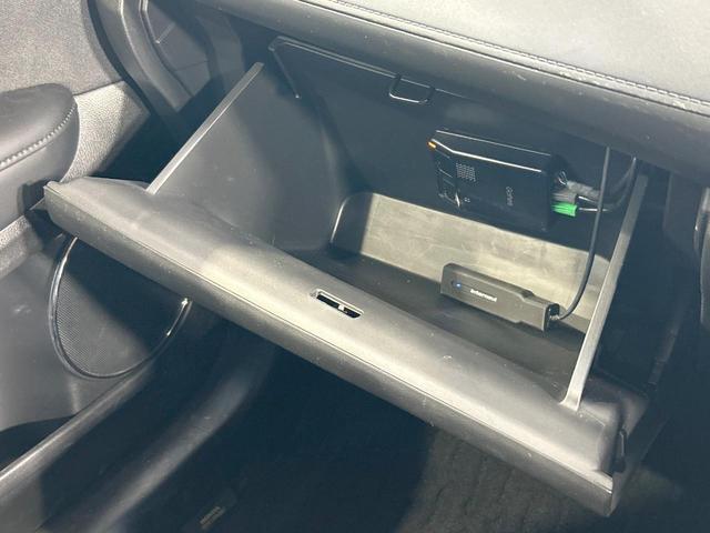 ヴェゼル ハイブリッドＸ・ホンダセンシング　禁煙車　純正ナビ　バックカメラ　レーダークルーズ　ＬＥＤヘッド　オートハイビーム　純正１６インチアルミ　スマートキー　ＥＴＣ　オートエアコン　パドルシフト　フルセグ　Ｂｌｕｅｔｏｏｔｈ再生（52枚目）