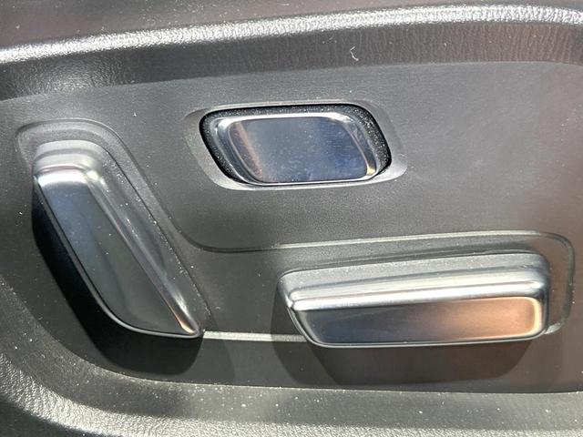 ＣＸ－８ ＸＤ　スポーツアピアランス　禁煙車　全周囲カメラ　純正１０型ナビ　ブラインドスポットモニター　ヘッドアップディスプレイ　電動リアゲート　クリアランスソナー　レーダークルーズ　ＬＥＤヘッドライト　メモリーパワーシート　赤革シート（40枚目）