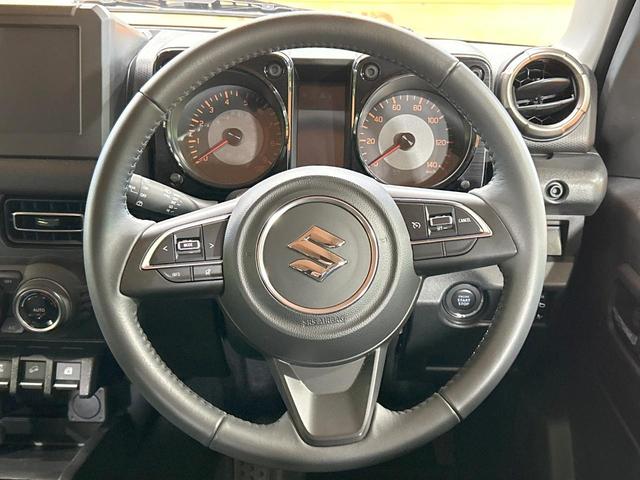 ジムニー ＸＣ　届出済未使用車　クルーズコントロール　スズキセーフティサポート　シートヒーター　クリアランスソナー　ＬＥＤヘッドライト　純正１６インチアルミホイール　オートハイビーム　オートエアコン（12枚目）