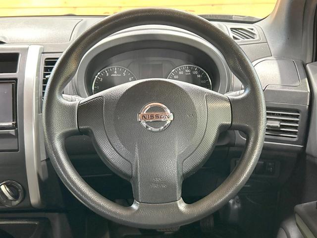 ステアリングも使用感が少なく、きれいな状態となっております♪