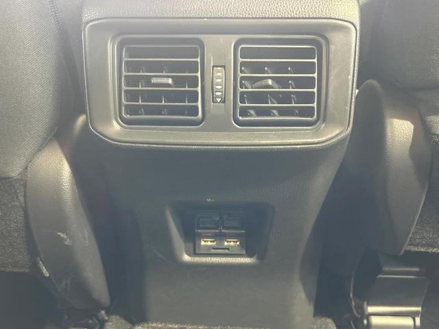 ＲＡＶ４ ハイブリッドＸ　禁煙車　メーカーナビ　バックカメラ　レーダークルーズ　ブラインドスポットモニター　ルーフレール　ＥＴＣ　ＬＥＤヘッド　オートハイビーム　デュアルエアコン　スマートキー　Ｂｌｕｅｔｏｏｔｈ再生　フルセグ（34枚目）