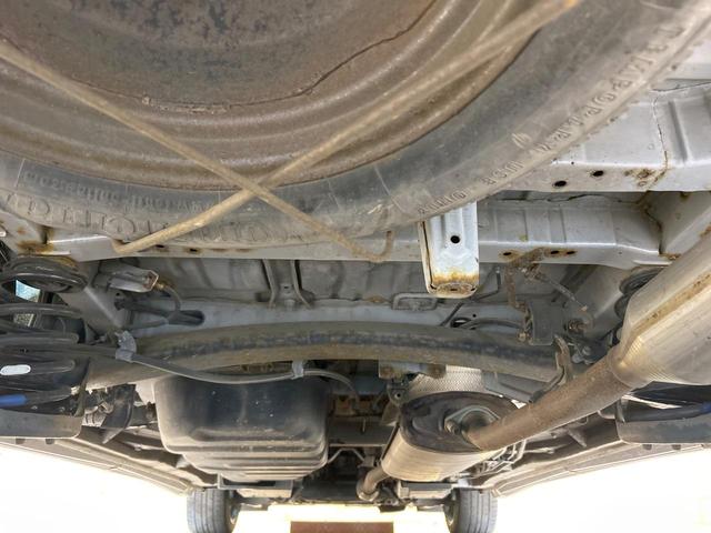 ヴェルファイア ２．４Ｚ　禁煙車　後席モニター　両側パワスラ　ＳＤナビ　バックカメラ　ＨＩＤヘッド　ＥＴＣ　クリアランスソナー　オートライト　オットマン　ダブルエアコン　１９インチアルミ　フォグランプ（20枚目）