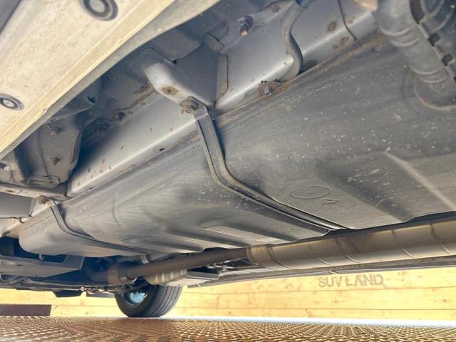 ヴェルファイア ２．４Ｚ　禁煙車　後席モニター　両側パワスラ　ＳＤナビ　バックカメラ　ＨＩＤヘッド　ＥＴＣ　クリアランスソナー　オートライト　オットマン　ダブルエアコン　１９インチアルミ　フォグランプ（37枚目）