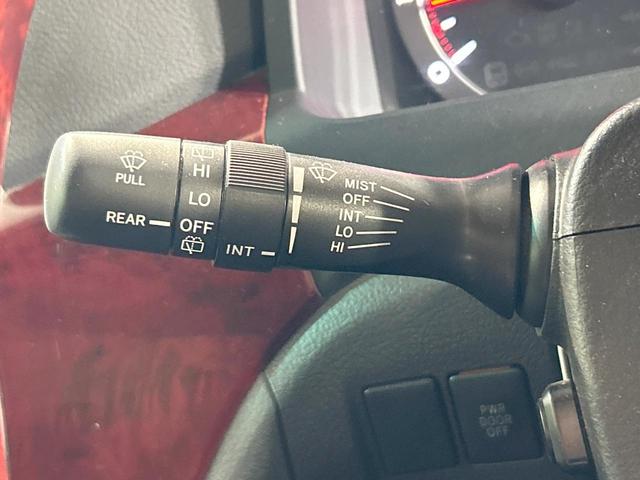 ヴェルファイア ２．４Ｚ　禁煙車　後席モニター　両側パワスラ　ＳＤナビ　バックカメラ　ＨＩＤヘッド　ＥＴＣ　クリアランスソナー　オートライト　オットマン　ダブルエアコン　１９インチアルミ　フォグランプ（50枚目）